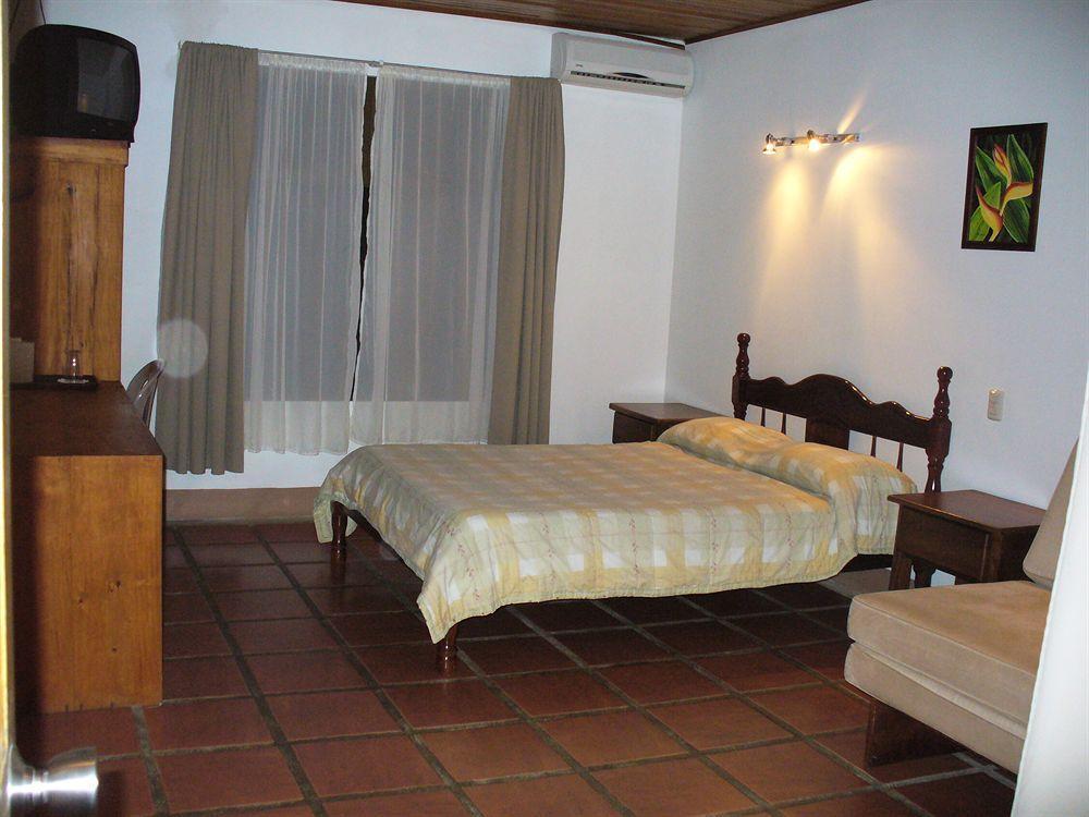 Termales Del Bosque & Hot Springs Hotel La Marina Luaran gambar