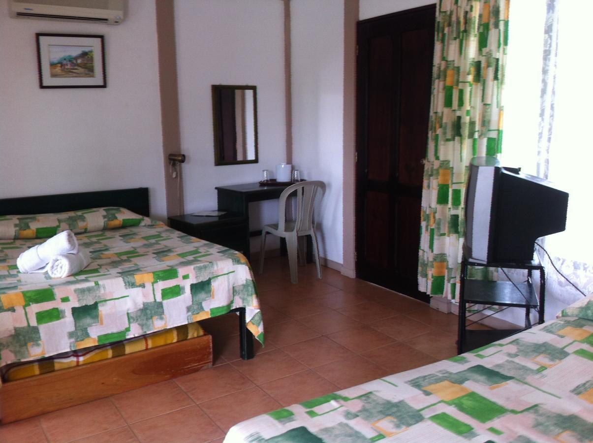 Termales Del Bosque & Hot Springs Hotel La Marina Luaran gambar