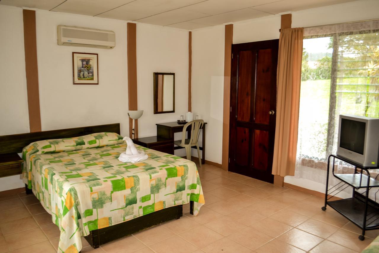 Termales Del Bosque & Hot Springs Hotel La Marina Luaran gambar