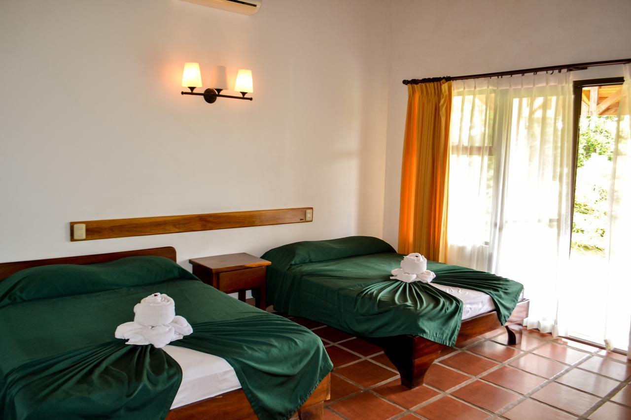 Termales Del Bosque & Hot Springs Hotel La Marina Luaran gambar