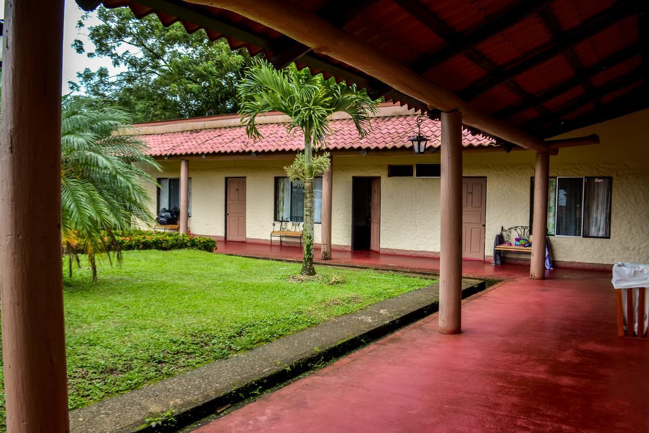 Termales Del Bosque & Hot Springs Hotel La Marina Luaran gambar
